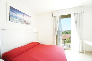 Postel nebo postele na pokoji v ubytování HOTEL PIGALLE + 37 fotografií