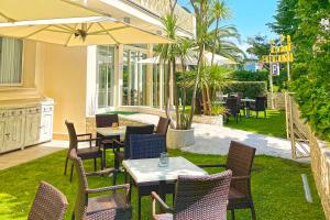 Zahrada ubytování HOTEL PIGALLE