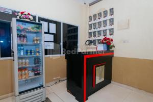 Nápoje v ubytování OYO 94494 Krekot Residence Pasar Baru COO Property