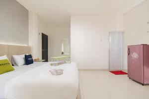 Gallery image of Urbanview Hotel Ephe Palembang in Palembang