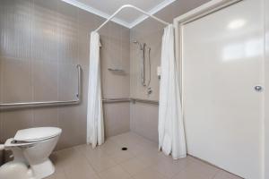 Koupelna v ubytování Smart Stayzzz Inns