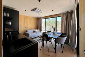 Postel nebo postele na pokoji v ubytování The Beach Villa 4 - Tisno - Murter - Chorvatsko