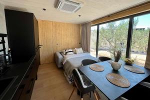 Postel nebo postele na pokoji v ubytování The Beach Villa 4 - Tisno - Murter - Chorvatsko