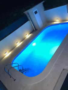 Bazén v ubytování Villa Milena Sweet apartment-with a pool nebo v jeho okolí