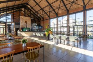 Εστιατόριο ή άλλο μέρος για φαγητό στο Alimama Spaces Chantelle's Greenlee Studio