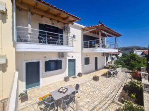 Μπαλκόνι ή βεράντα στο Dina's Apartment