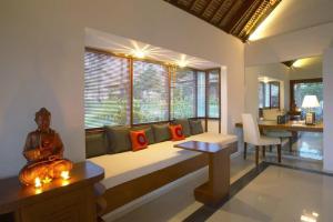 Istumisnurk majutusasutuses Siddhartha Oceanfront Resort & Spa Bali