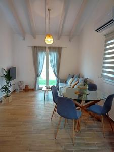 A seating area at Nerea