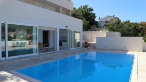 Afbeelding uit fotogalerij van Haus Helga in Rab +41 foto's