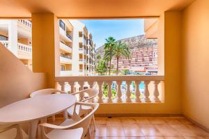 Ein Balkon oder eine Terrasse in der Unterkunft Estudio castle harbour 403 los Cristianos