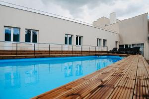 Piscina di Hotel Vesiroos o nelle vicinanze