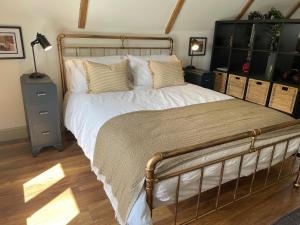 Cama ou camas em um quarto em Penarwyn House