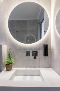 Koupelna v ubytování Amalthia Luxury Suites