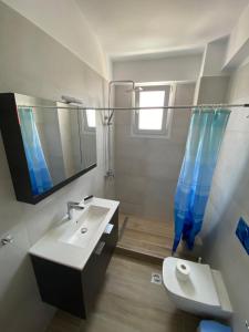 Koupelna v ubytování Billys apartment Selianitika
