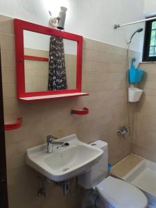 A bathroom at Julia's Apartment