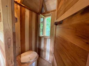 Vannituba majutusasutuses Caban'Aspe