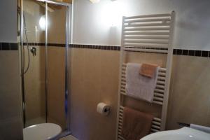 A bathroom at Haus Maiern