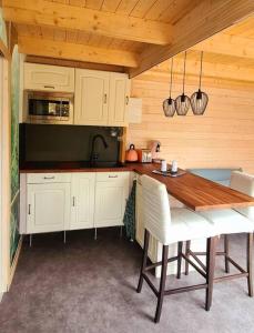 Kuchyňa alebo kuchynka v ubytovaní Cabourg Dives Houlgate - Cosy private home