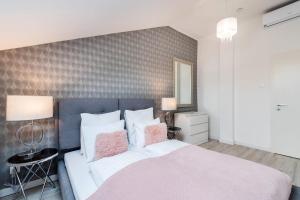 Posteľ alebo postele v izbe v ubytovaní Quiet very central & stylish apt