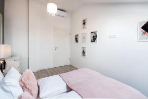 Posteľ alebo postele v izbe v ubytovaní Quiet very central & stylish apt