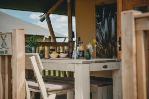 Dutchen Erfgoedpark De Hoop Glamping的酒水