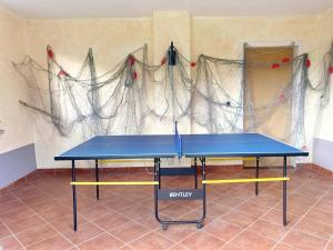 Tischtennis in der Unterkunft Ferienwohnungen Stadtmitte - Fewo 1 oder in der Nähe