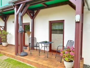 Ein Balkon oder eine Terrasse in der Unterkunft Ferienwohnungen Stadtmitte - Fewo 1