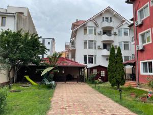 Clădirea în care este situat/ăhotelul