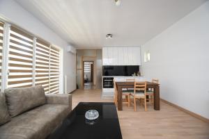 Kuchyň nebo kuchyňský kout v ubytování Zanes Apartment