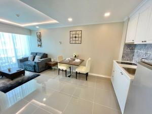Η κουζίνα ή μικρή κουζίνα στο ELEGANT 1 Bedroom in Orient Resort & Spa
