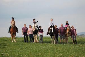 Goście zatrzymujący się w obiekcie Desl´s little farm
