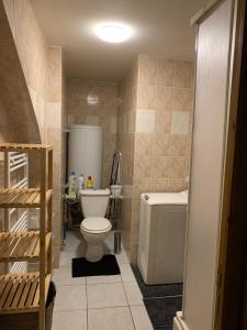 Ένα μπάνιο στο Residence Rokia +27 φωτογραφίες