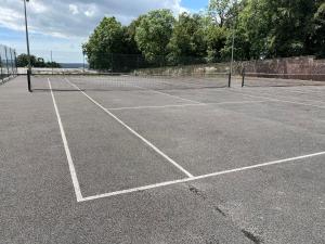 Съоражения за тенис и/или скуош в/до MBH3 Lodges at Pantglas Hall или наблизо