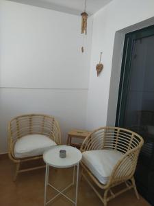 Posedenie v ubytovaní Apartment AYALGA - Pool view - Good Wifi - Smart TV-Residence Dunia IV