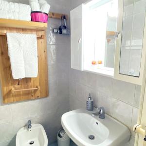A bathroom at Marilù