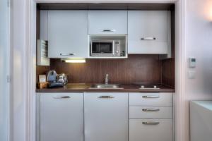 Kuchyň nebo kuchyňský kout v ubytování Maison Lamartine - Nice + 37 fotografií