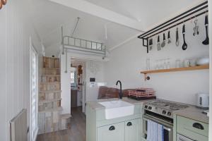 Gallery image of The Shepherd's Hut, Quex Park Estate in Birchington