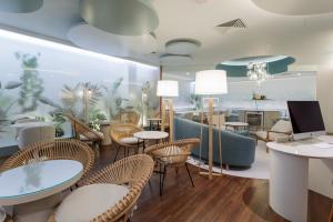 Posezení v ubytování Melia Lisboa Oriente Hotel