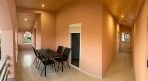 Zdjęcie z galerii obiektu Apartman Turanj w mieście Turanj