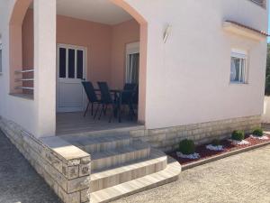 Budynek, w którym mieści się apartament