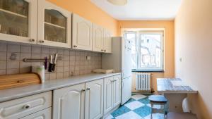 Kuchyňa alebo kuchynka v ubytovaní roomspoznan pl - Rybaki 15 - 24h self check-in