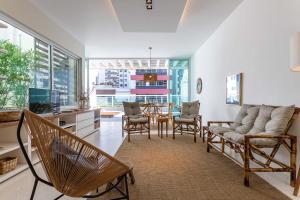 Телевизор и/или развлекательный центр в Cobertura em Ipanema - Vista oceânica - JAC1