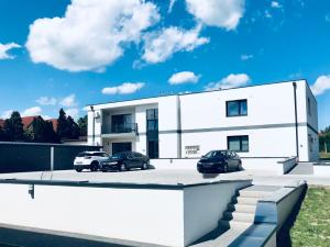 Budova, v ktorej sa apartmán nachádza