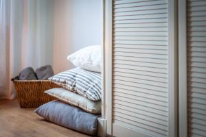 Postel nebo postele na pokoji v ubytování Unieke stadswoning met jacuzzi en sauna max 8 pers