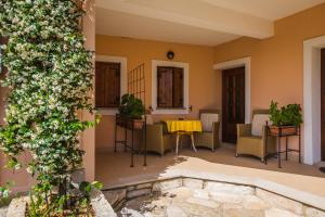 Patio alebo iná vonkajšia časť ubytovania Alda-app