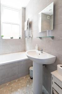 Gallery image of Bootham Apartment 32 - Free Parking - Five minute walk to York Minster in York