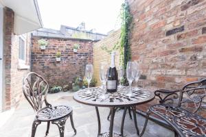 Gallery image of Bootham Apartment 32 - Free Parking - Five minute walk to York Minster in York