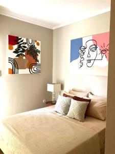 Zdjęcie z galerii obiektu Bright Spacious Modern 3rd flr City Oasis-Sleeps 5 w Atenach