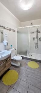 Kylpyhuone majoituspaikassa 7ROOMS Grancia