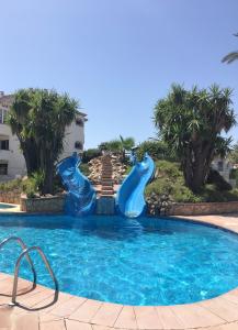 Bazén v ubytovaní Precioso y soleado alebo v jeho blízkosti